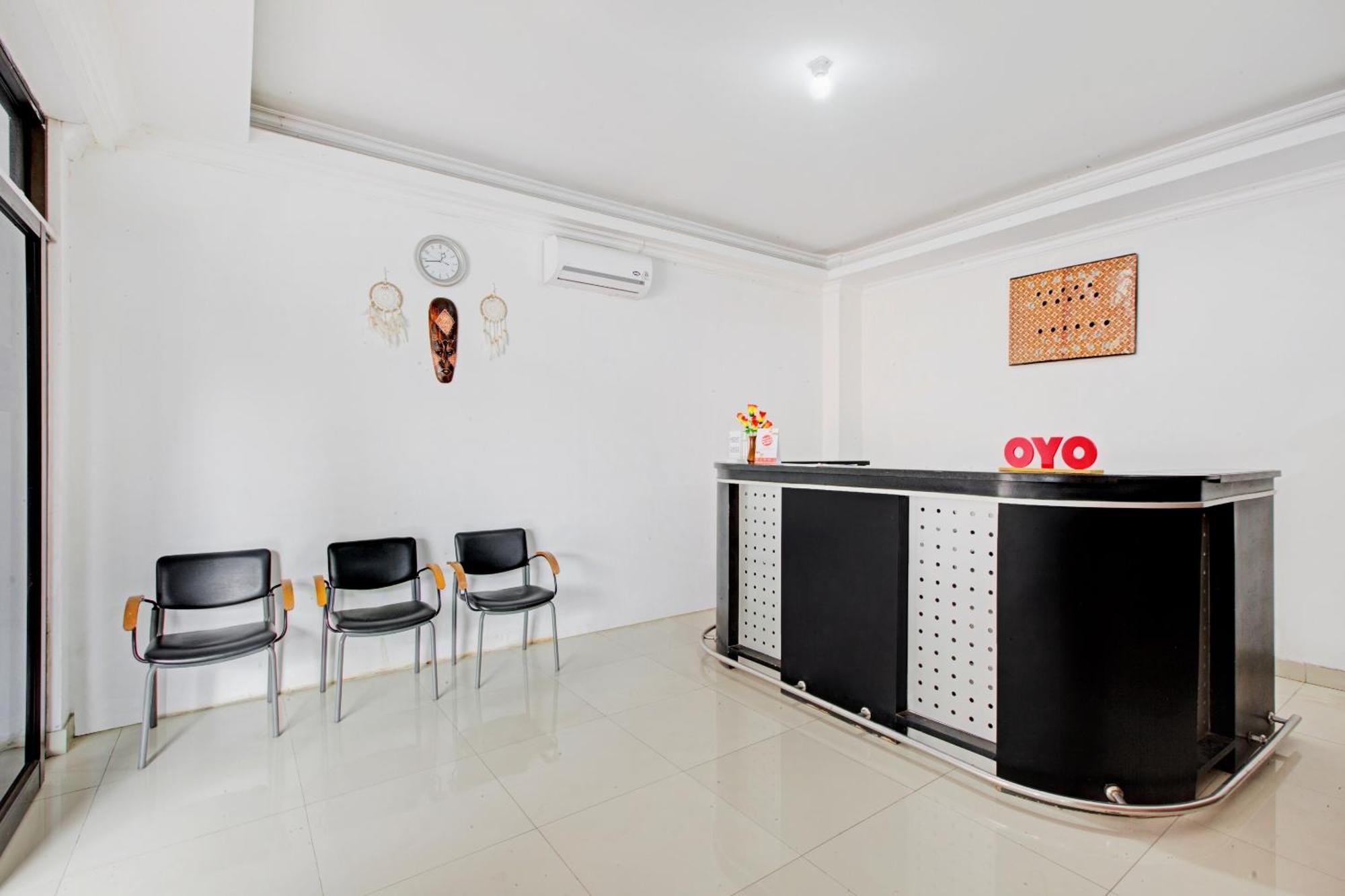 Oyo 2463 Bali Balangan Hotel Jimbaran Exteriör bild